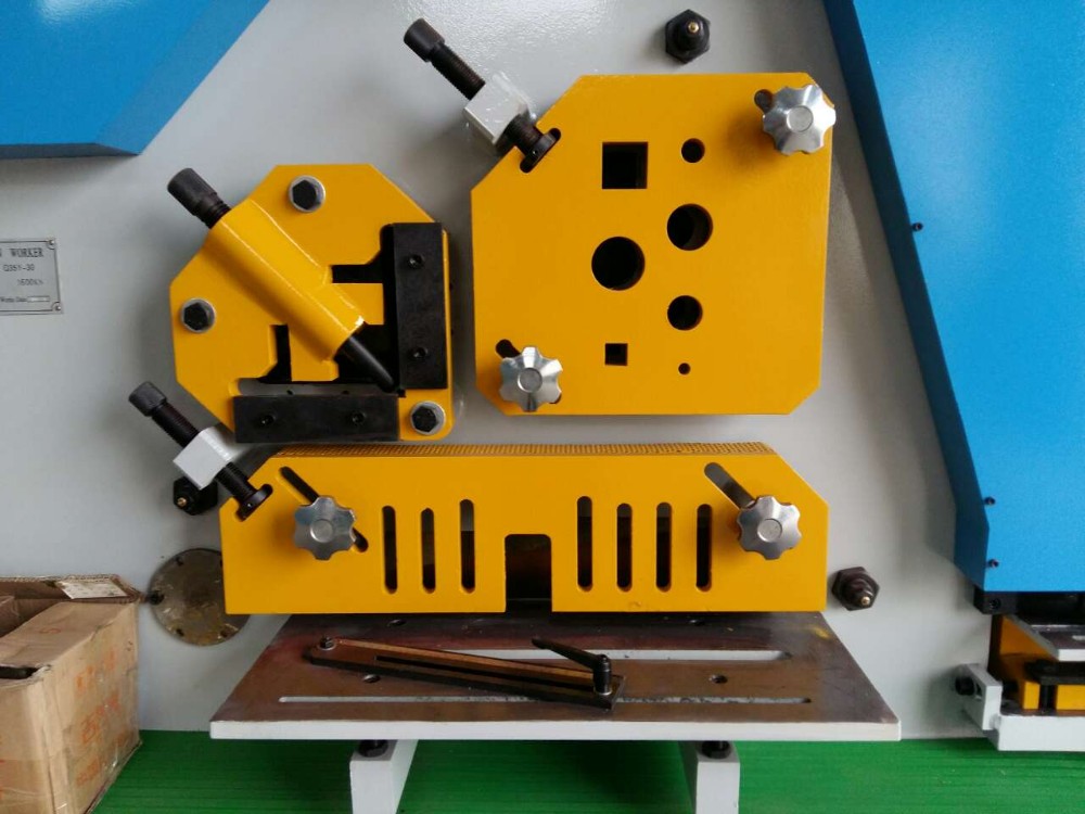 110 Ton Metal Sheet Press Corner Cutting Hydraulic Ironworker Machine 110噸金屬薄板機切角液壓鐵工機