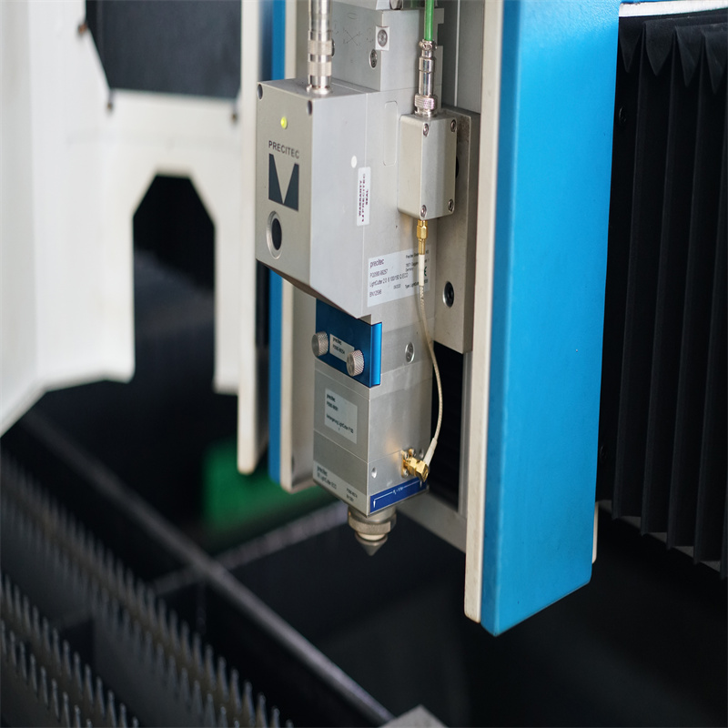 10mm碳鋼12kw光纖激光切割機