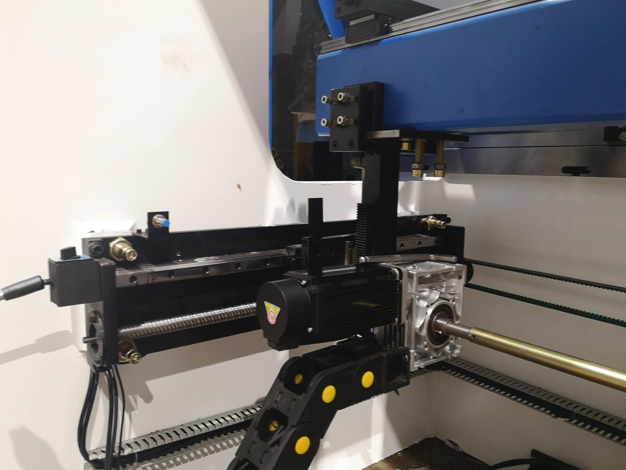 160t-4000 4-axis Cnc Hydraulic Bending Machine Press Brake 160t-4000 4軸數控液壓折彎機折彎機