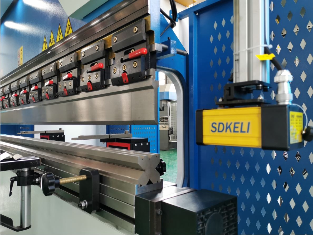 160t-4000 4-axis Cnc Hydraulic Bending Machine Press Brake 160t-4000 4軸數控液壓折彎機折彎機