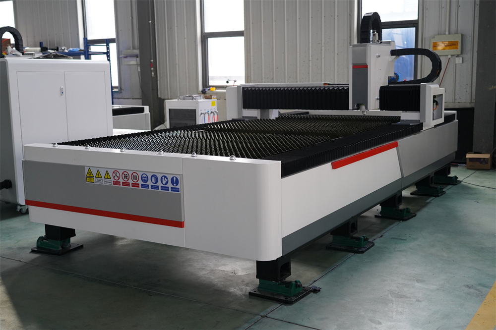3015 4kw 1kw 2kw 3kw Stainless Steel Cnc Fiber Laser Cutting Machine 3015 4kw 1kw 2kw 3kw不銹鋼數控光纖激光切割機