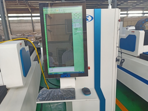 3015 Fiber Laser Cutting Machine For Metal Tube Carbon Sheet Steel 3015光纖激光切割機金屬管碳板鋼