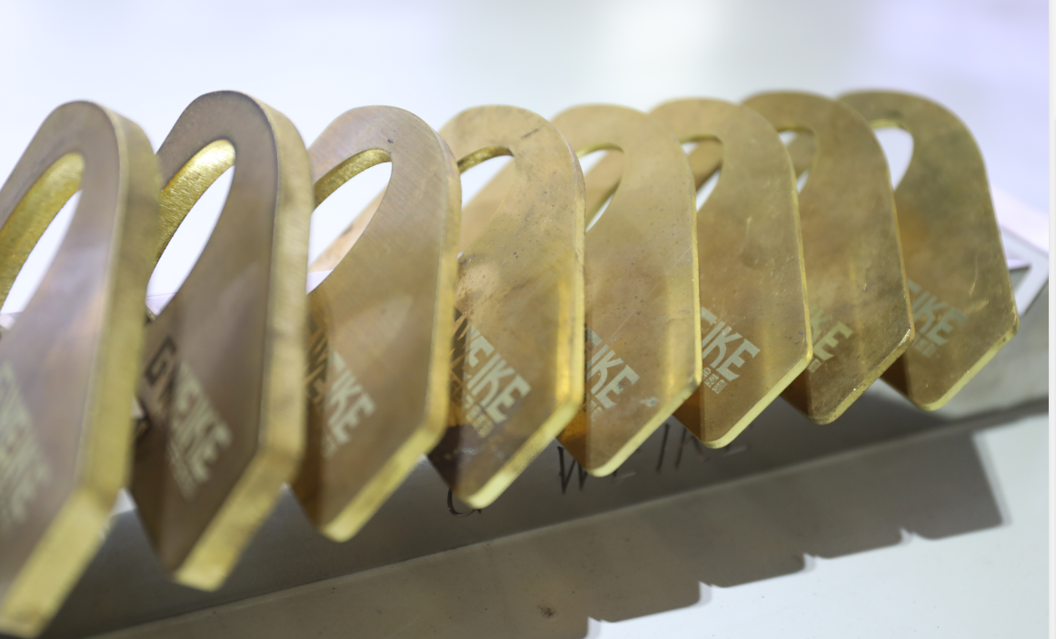 4kw光纖激光切割機