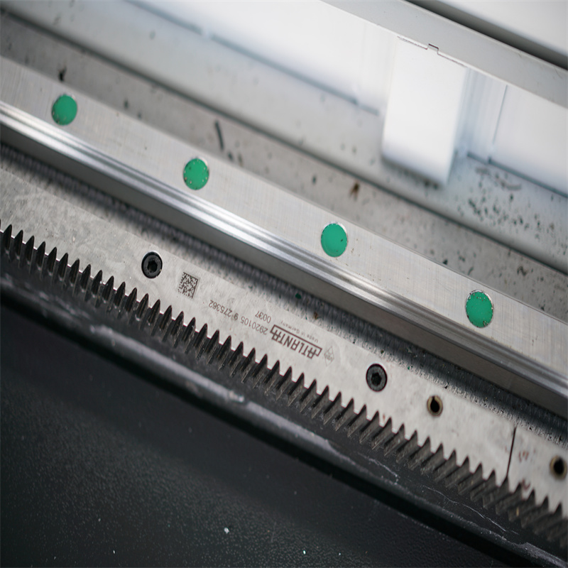 500W 1500W 4Kw 光纖激光切割機 鈑金激光切割機 2000Watt 3kw