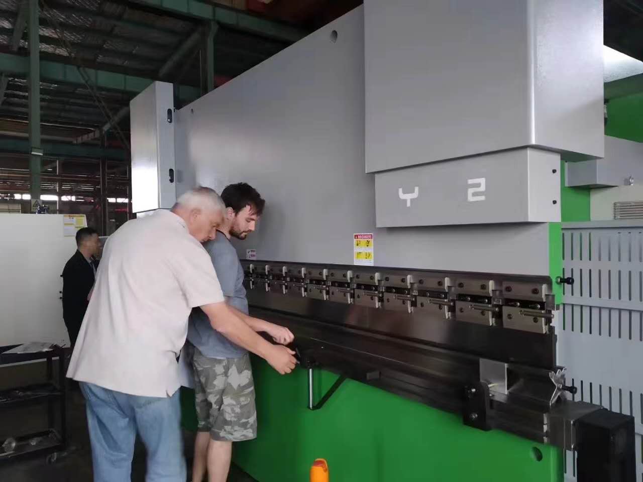 63 Ton Metal Steel Sheet Plate Bending Machine Cnc Hydraulic Press Brake For Metal Working 63噸金屬鋼板折彎機數控液壓折彎機用於金屬加工