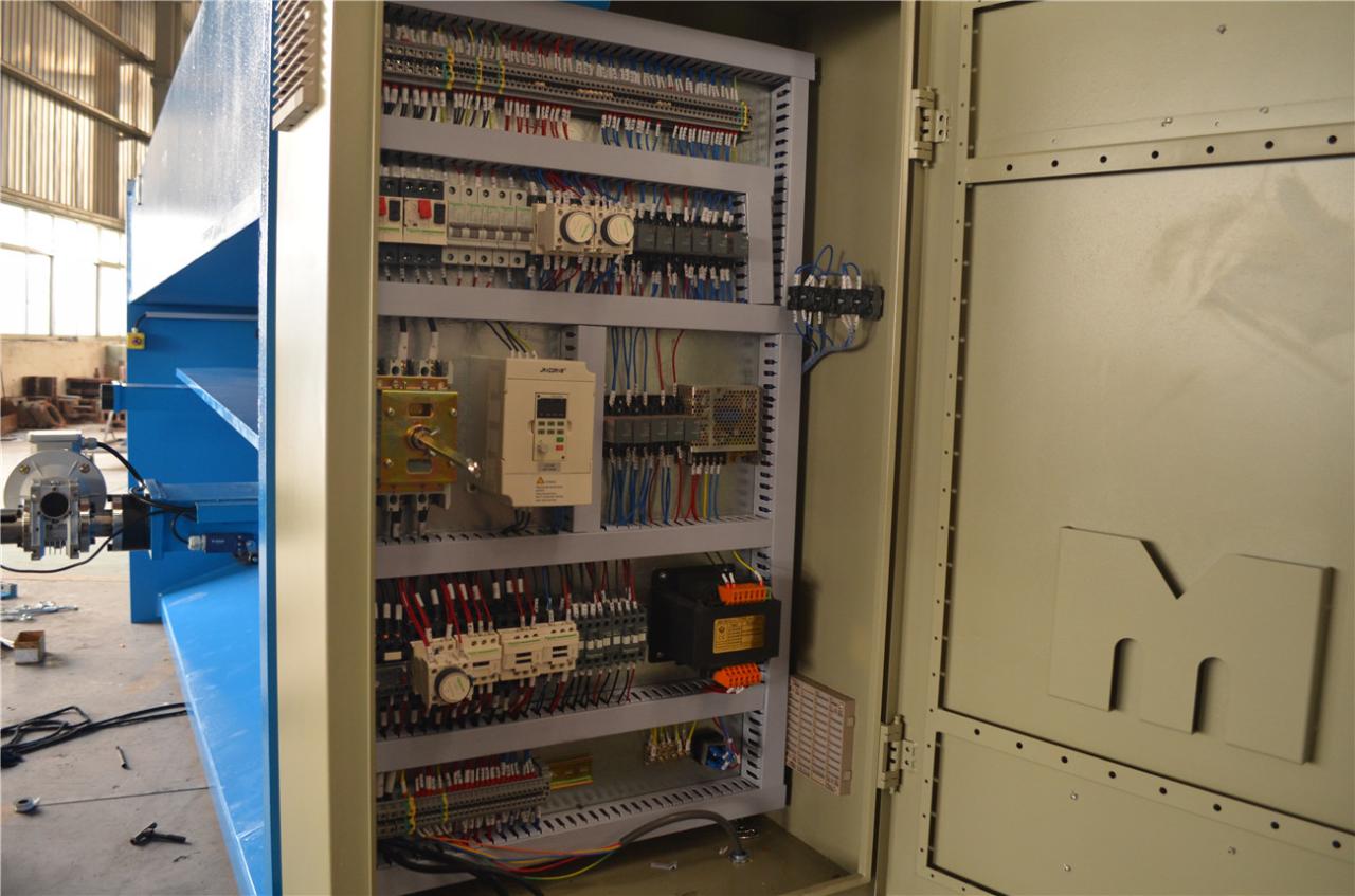 6*3200mm Guillotine Shears Metal Shear Hydraulic Iron Sheet Cutting Shearing Machine 6*3200mm 斷頭台剪 金屬剪 液壓 鐵皮 剪板機