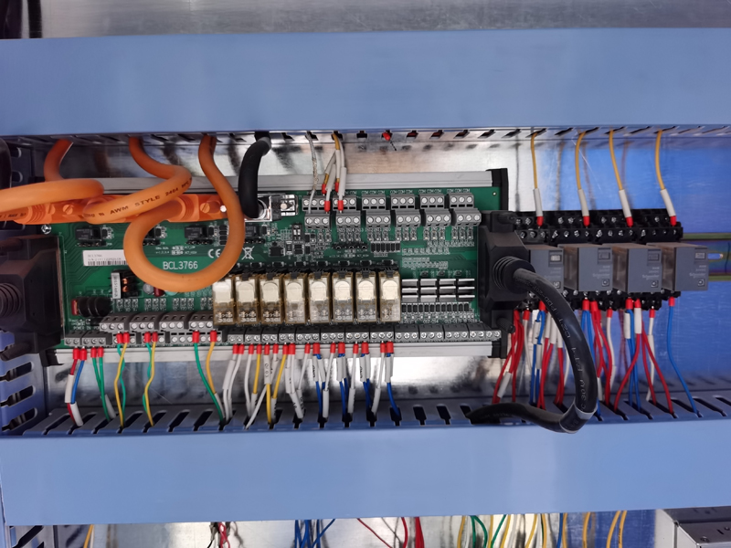 8mm 10mm Carbon Steel Laser Cutter 1530 4020 Cnc Fiber Laser Cutting Machine 8mm 10mm碳鋼激光切割機1530 4020數控光纖激光切割機