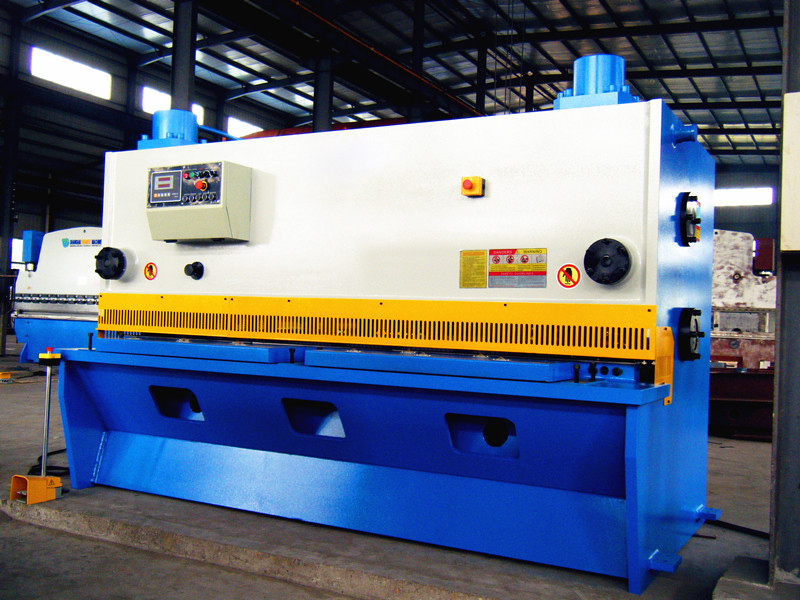 Aluminium Cutting Machine Hydraulic Guillotine Shearing Machine Pendulum Plate Shears 鋁切割機 液壓剪板機 擺式剪板機