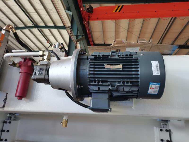 China Metal Hydraulic Press Brake Machine With Reasonable Price 中國金屬液壓機價格合理