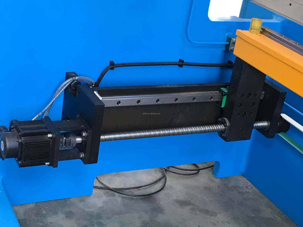 Cnc Servo Press Brake 250t/3.2m 3+1 Axis 3 Meter Sheet Metal Press Brake 數控伺服折彎機 250t/3.2m 3+1 軸 3 米鈑金折彎機