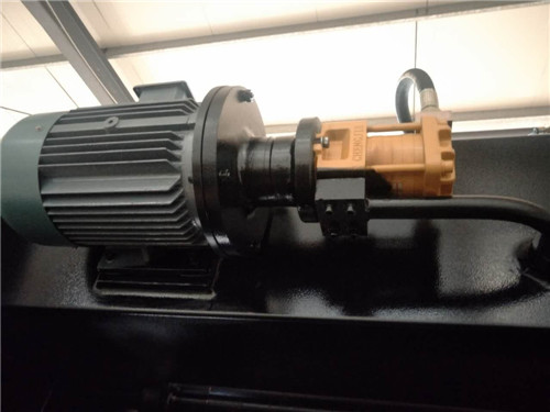 Da53t Cnc System Controller 125t4000 3+1 Axis Cnc Hydraulic Press Brake With Good Quality Da53t數控系統控制器125t4000 3+1軸數控液壓折彎機質量好