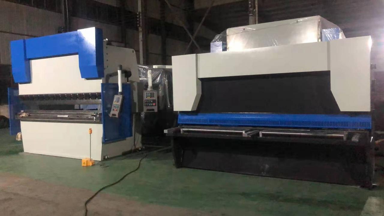 Da53t Cnc System Controller 125t4000 3+1 Axis Cnc Hydraulic Press Brake With Good Quality Da53t數控系統控制器125t4000 3+1軸數控液壓折彎機質量好