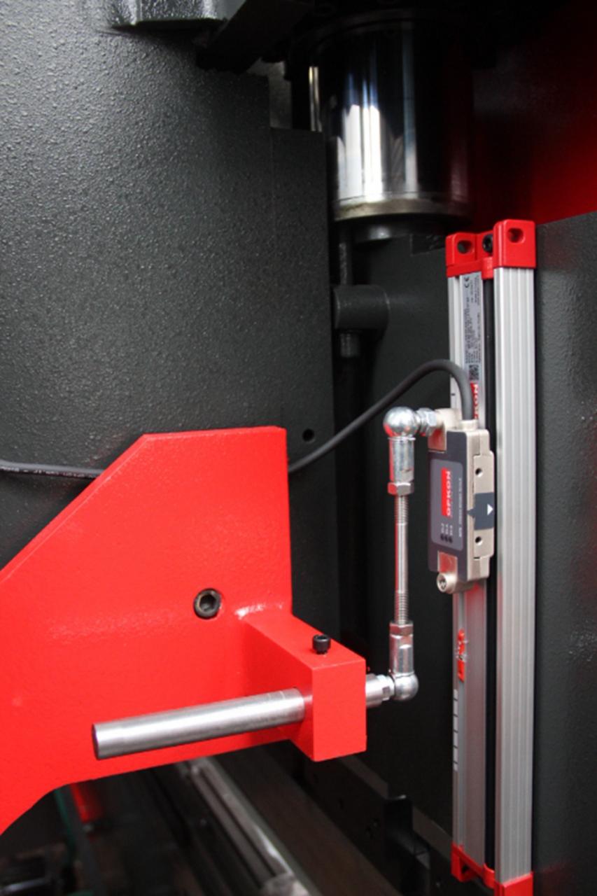 Delem Da66t 125 3+1 4+1 6+1 8+1 Cnc Hydraulic Press Brake For Metal Plate Bending Delem Da66t 125 3+1 4+1 6+1 8+1 數控液壓折彎機用於金屬板折彎