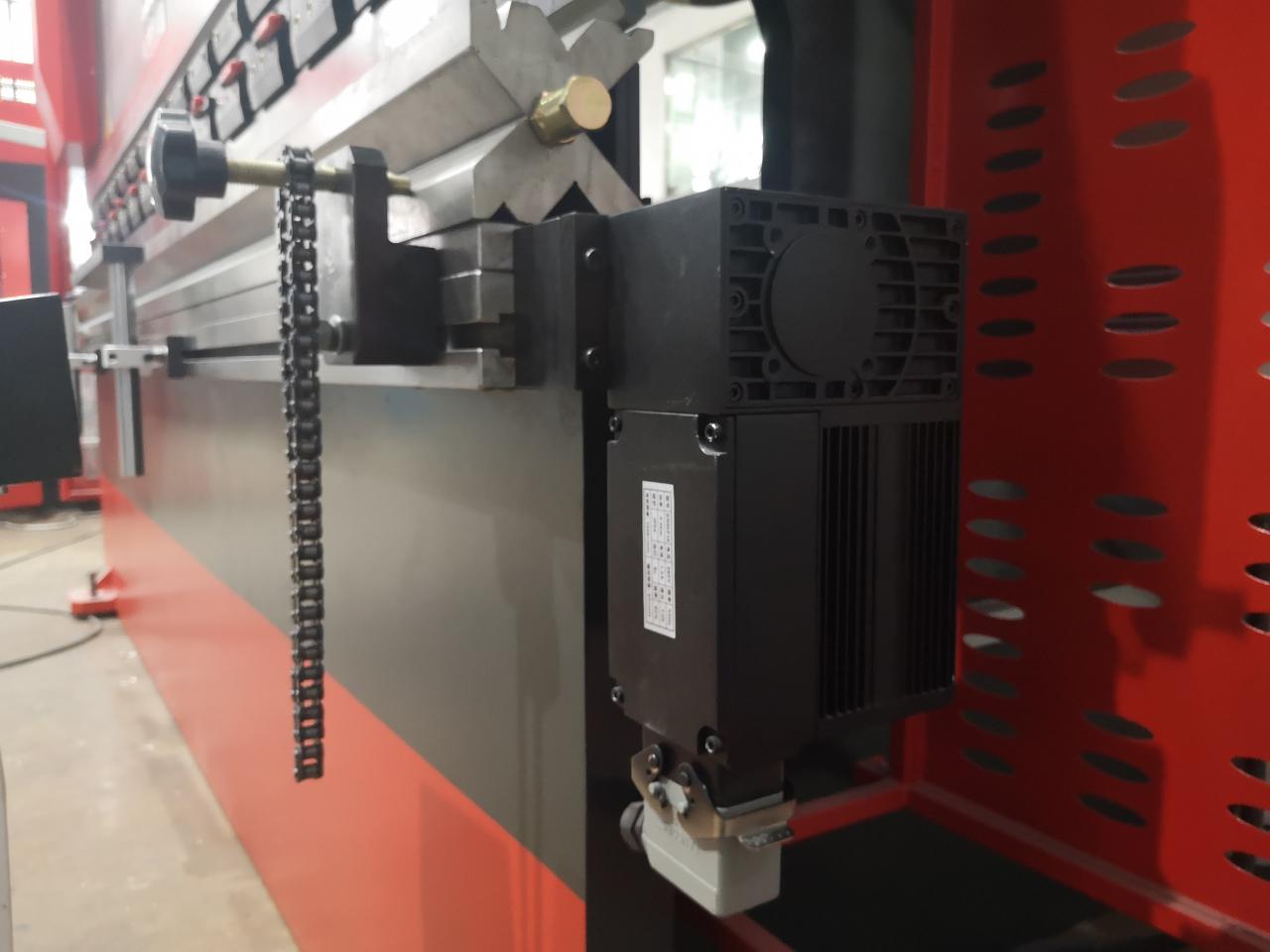 Delem Da66t 125 3+1 4+1 6+1 8+1 Cnc Hydraulic Press Brake For Metal Plate Bending Delem Da66t 125 3+1 4+1 6+1 8+1 數控液壓折彎機用於金屬板折彎