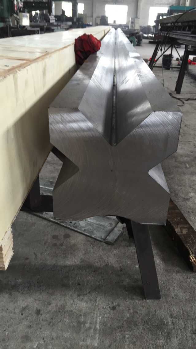 Full Automatic High Power Sheet Bending Machine And Cnc Press Brake Machine 全自動大功率折彎機及數控折彎機