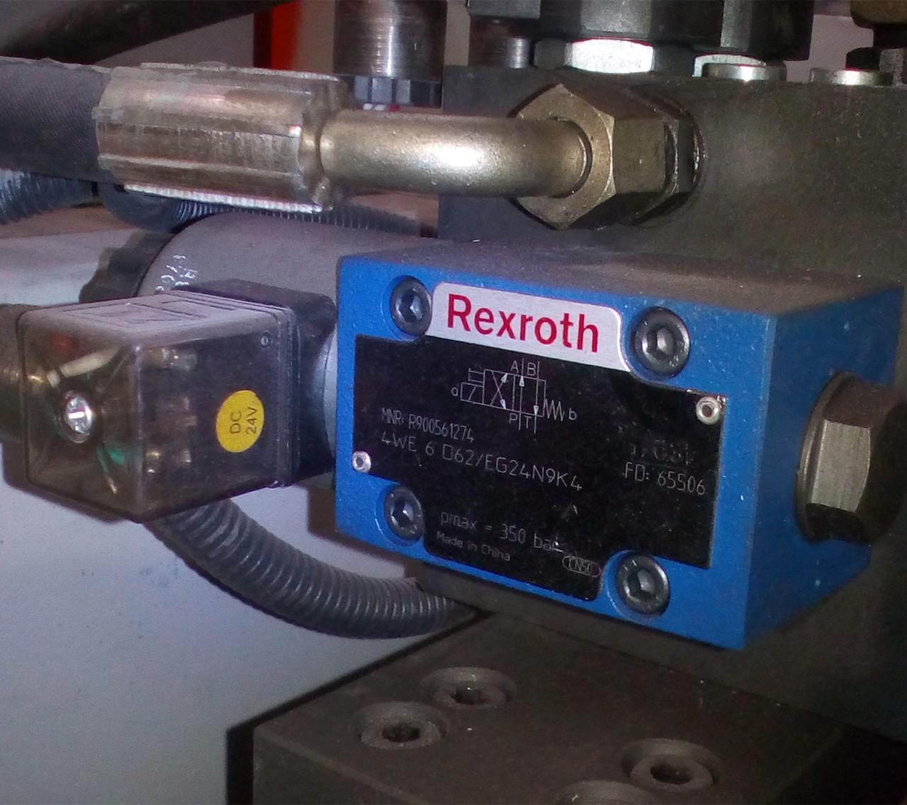 High Quality 3m Press Brake Machine Hydraulic 100 Ton For Sheet Metal Bending 用於鈑金彎曲的高品質 3m 折彎機液壓 100 噸