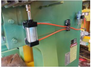 Mechanical Press Machine, 100 Ton Power Press Price 機械壓力機,100噸動力壓力機價格