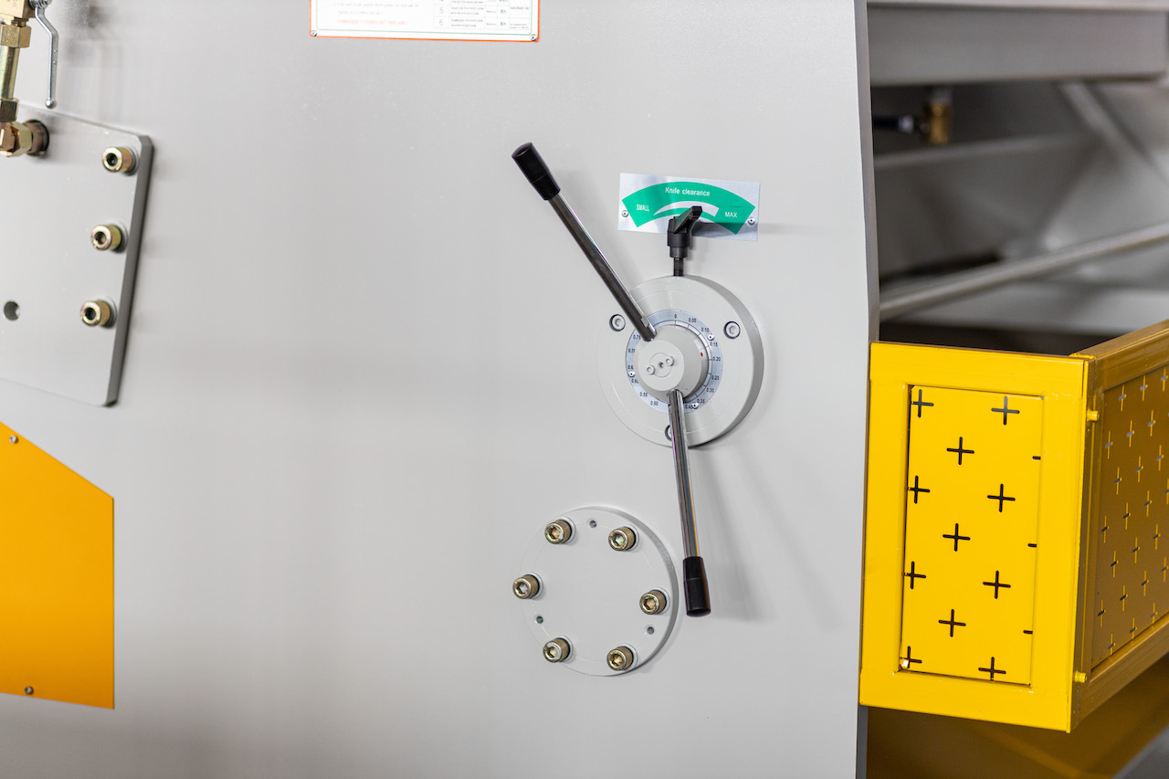 Qc11y 8x3200 鈑金剪板機 鋼板液壓剪板機