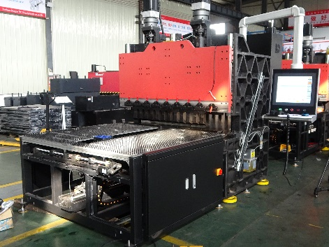 Steel Sheet Aluminum Bending Hydraulic Press Brake Machine 鋼板鋁彎曲液壓折彎機